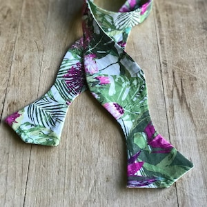 Simply Me • Gentlemen | Fliege selbstgeknüpft | Zimmerpflanzen | Grün, Weiß, Rosa | Hochzeit | Abschlussball | Handgefertigt