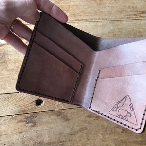 Cartera plegable de cuero de oso pardo / Oso pardo / Cartera de cuero / Cuero / Día del Padre / Aniversario / Cumpleaños / Relleno de medias / Marrón imagen 7