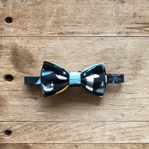 Simply Me • Heren | Dapper Lad Verstelbare Vlinderdas | Dinosaur Thema Print | Zwart/Blauw/Grijs/Rood | Handgemaakte | Bruiloft