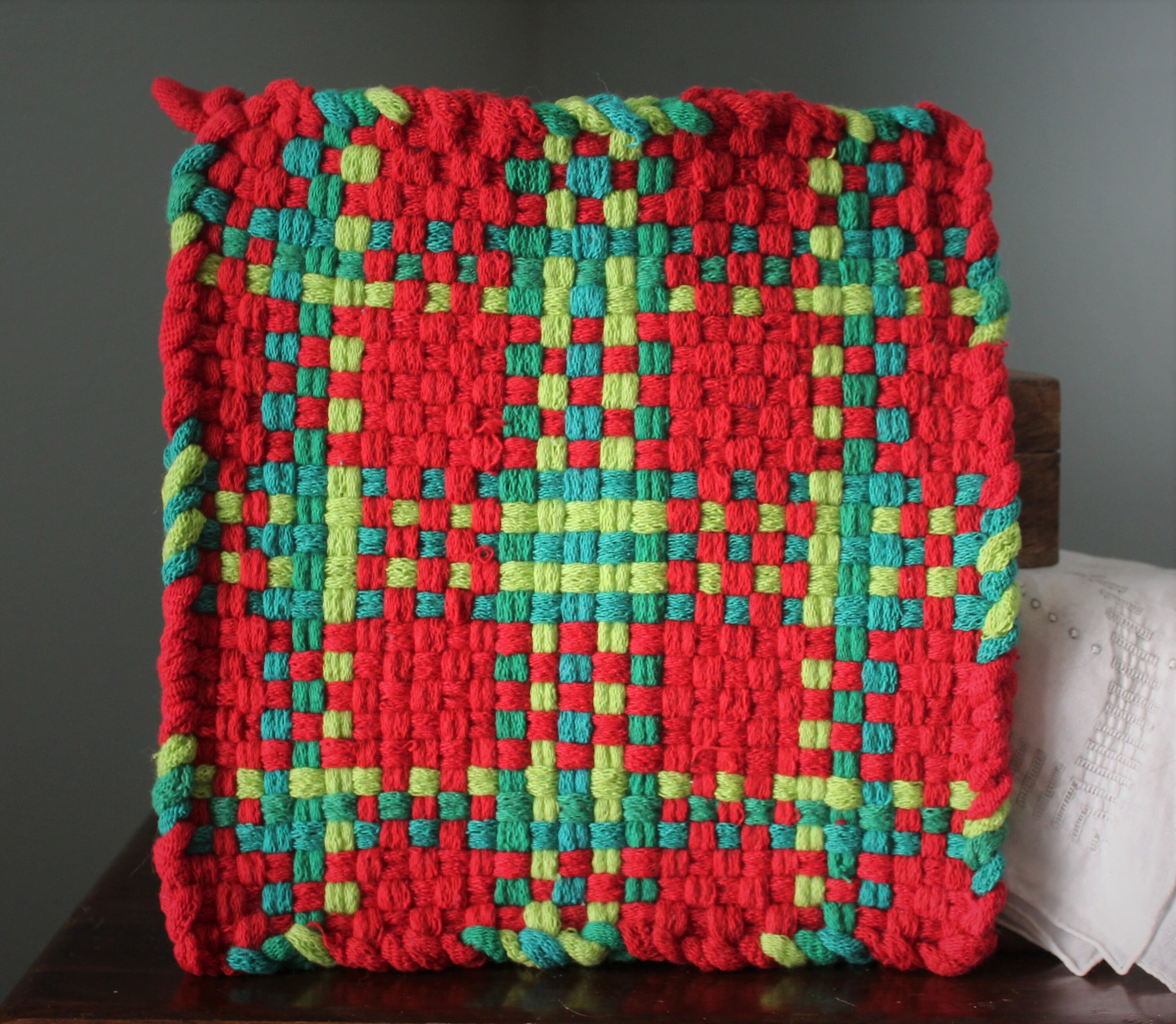 Extra Large 8.5 Inches Square Woven Cotton Christmas Plaid