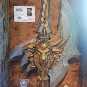OFFICIAL World Of Warcraft Alliance halberd axe head PROP.