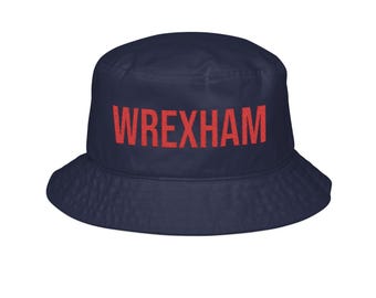 Chapéu Bucket WREXHAM | Chapéu bordado com o logotipo do time de futebol, texto vermelho
