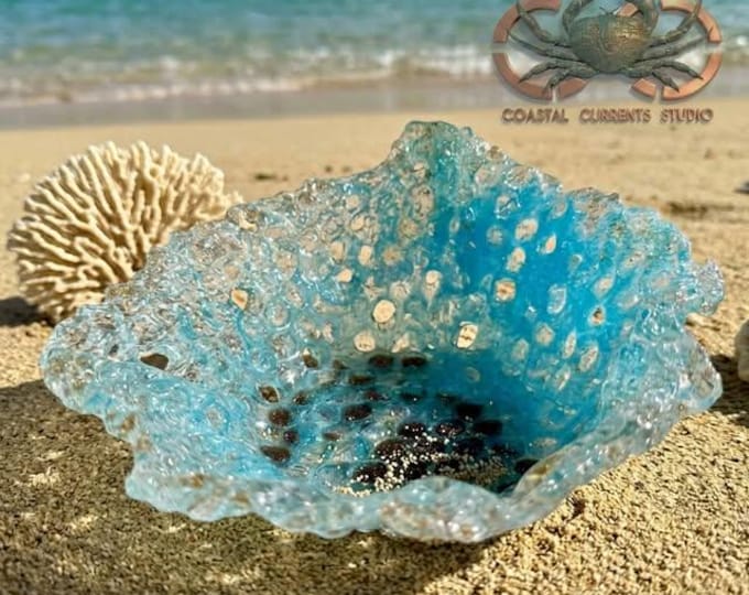 Coral Lace Accent Bowl