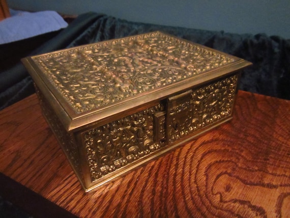 Erhard & Söhne Intricate Brass Trinket Box Depicting Cherubs