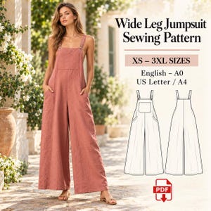 Puede incluir: Un patrón de costura para mono de pierna ancha, con un mono de color rosa empolvado con escote cuadrado, tirantes y bolsillos laterales. El texto dice Wide Leg Jumpsuit Sewing Pattern, XS – 3XL SIZES, English – A0, US Letter / A4, PDF.
