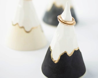 Snow Mountain 22k Gold Ring Cone Ring Holder