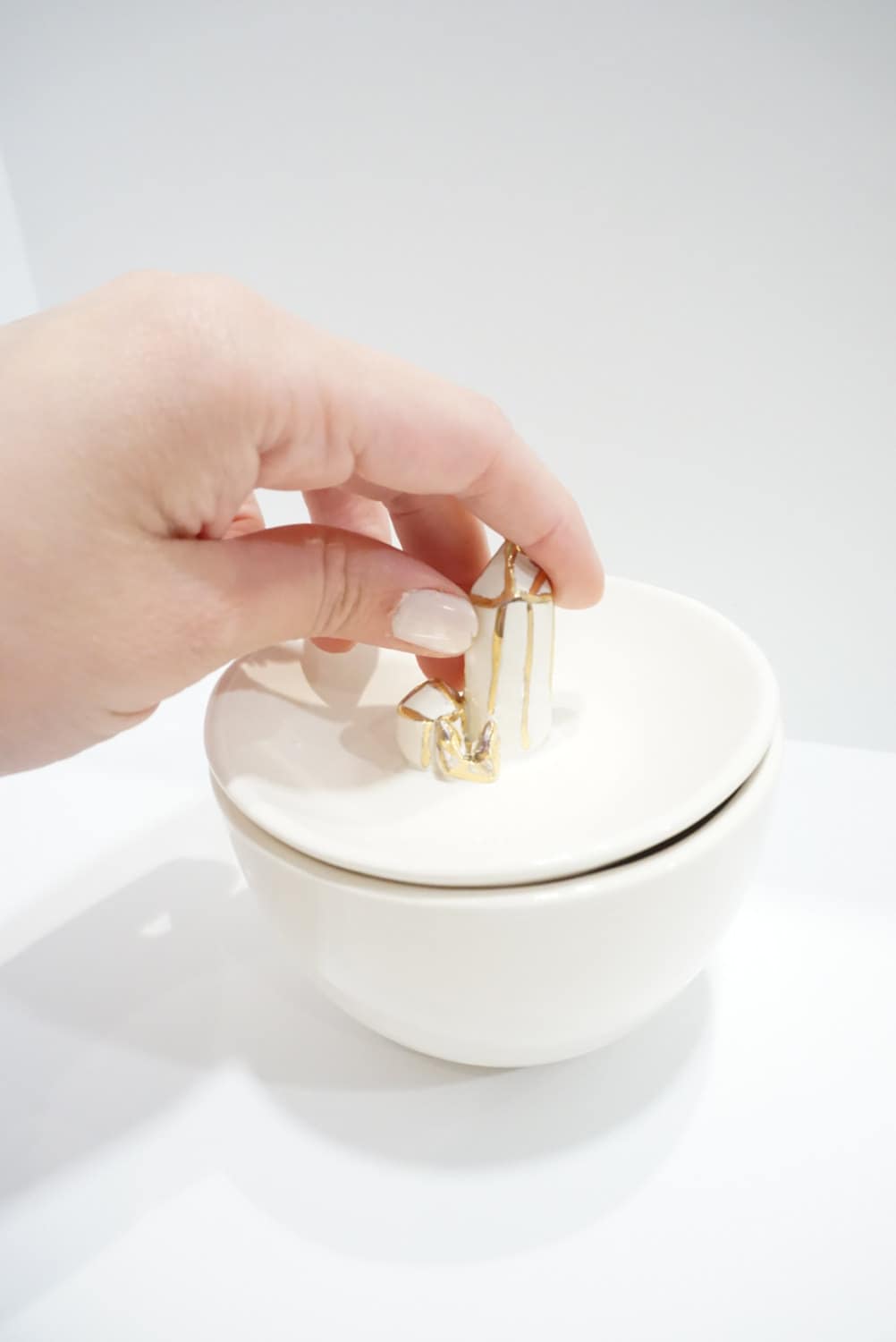 Crystal Lidded Jar White and Gold Jewelry Box Porcelain Pottery Ceramic  #crystaljar #ceramicjar