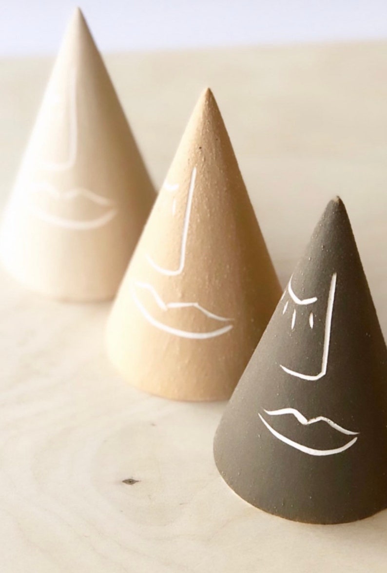 Face Ring Holder Cone Ceramic Rings Storage Neutral Colors image 2