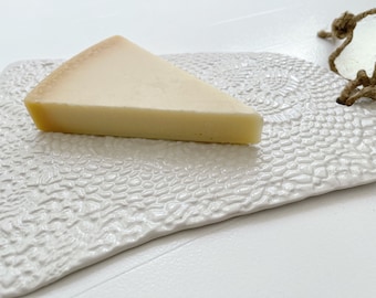 Lace Textured Cheeseboard