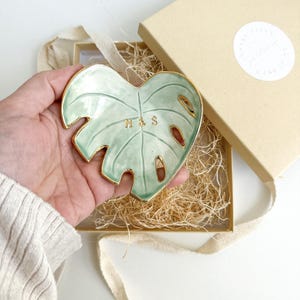 Personalized Wedding Gift Handmade Ceramic Dish Monstera Tropical Destination Wedding Plant Theme Wedding Beach Engagement Gifts for Couple