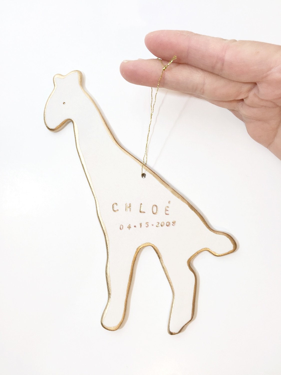 Girafe Ornement Personnalisé Blanc et Or 22 Carats #minimalornament #giraffeornament