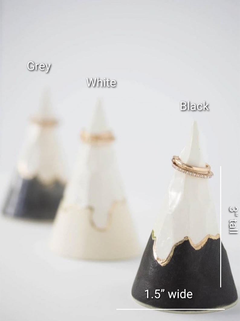 Snow Mountain 22k Gold Ring Cone Ring Holder