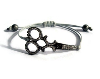 Bracelet ciseaux gris, bracelet coiffeur, bracelet cisailles, bijoux de coiffeur, bracelet coiffeur, cisailles strass