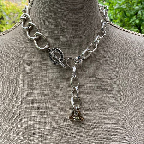 Large link chain necklace with triangle t-toggle clasp in Swarovski crystal "Asymmetrical!"