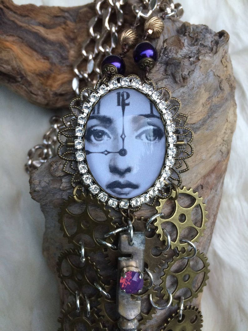 Sautoir steampunk chic cabochon engrenages et perles Madame Couche tard image 6