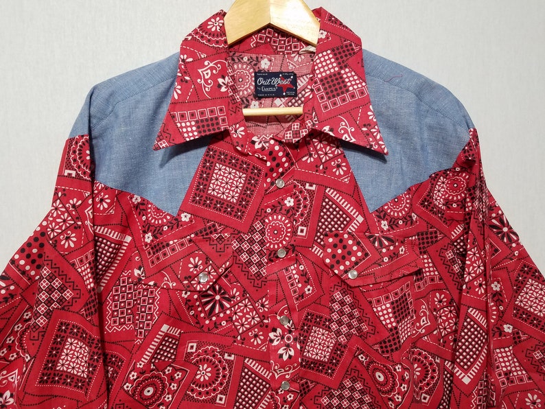 NOS Vintage 1970er Jahre westlichen Shirt XL Campus out West Bandana Print Perle Snaps Cowboy Shirt 1970er Jahre Herrenmode 70er Jahre Shirt Bild 2