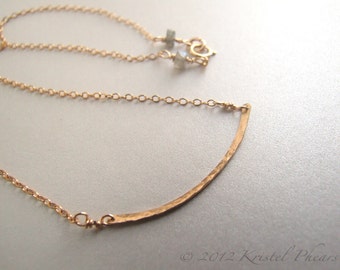 Collar con barra de oro - barra de oro martillada, barra curva ecológica GF, llamativo, gargantilla, diseño de joyería original, dama de honor, regalo de aniversario