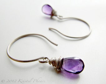 Pendientes de amatista - pendientes colgantes de plata y oro, joyería de piedra natal de febrero, plata de ley o chapada en oro, color púrpura, regalo sencillo