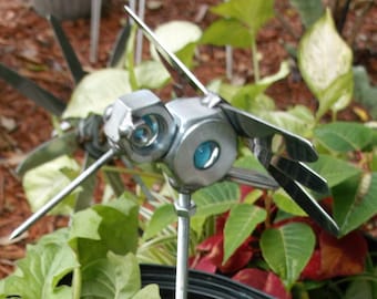 Blauer Kolibri, Metallvogelskulptur, Gartenstecker, Yard Art