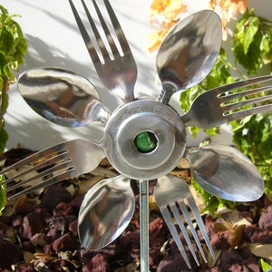 Green Spoon and Fork Sunflower, Garden Art, Garden Stake, Yard Art