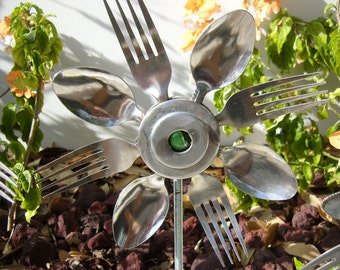 Green Spoon and Fork Sunflower, Garden Art, Garden Stake, Yard Art