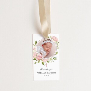 Mädchentaufe Geschenkanhänger, bearbeitbare Geschenkanhänger, Foto Geschenkanhänger, rosa Rose Fotokranz (CH948)