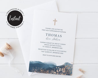 Op de afbeelding: Een blauwe en gouden aquarel-uitnodiging voor een Eerste Heilige Communie. De uitnodiging bevat een kruis, de naam Thomas en de datum zondag 30 augustus 2020. De uitnodiging bevat ook de locatie van de ceremonie en de receptie.
