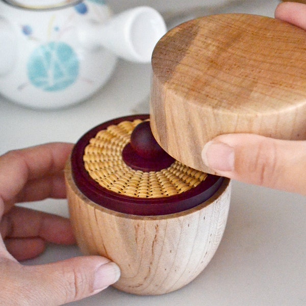 Japanese Wooden Tea Canister with Tea Spoon, Tea Lover, Lidded Wooden Box, Woven Lid, Round Box, Turned Box, Jewelry Box, Matcha