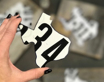 Texas metal license plate handmade ornament keychain rustic state pride souvenir bauble