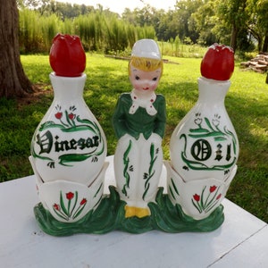 Adorable Stafford (Japanese) Tulip Tyme ceramic oil and vinegar set