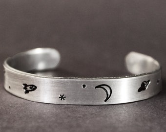 Space Bracelet, Spaceship Moon Planet and Star Jewelry, NASA gift, Astronaut Saturn Rocket Bracelet, Spacecraft Sci fi Science Astronomer