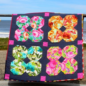 Floral Patchwork Quilt, Grey Pink and Blue Flower Pattern, Lap Quilt Baby Blanket image 2