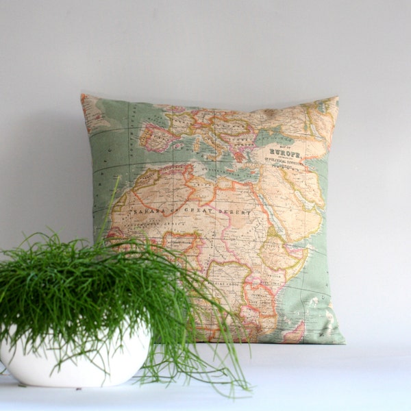 World Map pillow cover – Throw pillow cover – Cushion cover - 16x16 18x18 20x20 24x24 26x26 inch – map cushion