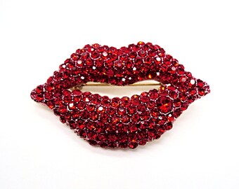 Red lips brooch for women 21th birthday gift Beaded wine red kiss brooch Blue lips pin beads Trendy jewelry Beadwork blue brooch Reel cute