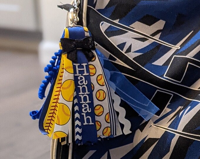 Personalized Zipper Charm/zipper Pull/name Zipper Charm/bookbag Charm/bookbag Zipper Charm