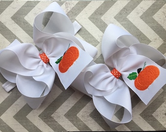 Embroidered Pumpkin White Boutique Hair Bow/Pumpkin Hair Bow/Fall Hair Bow/Boutique Hair Bow/Pumpkin Patch Hair Bow/Fall Bow/Pumpkin