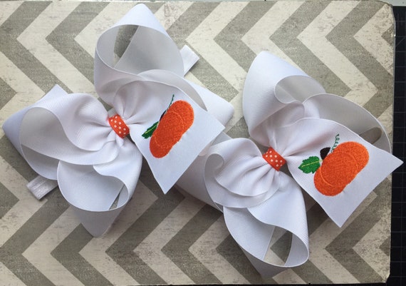 Embroidered Pumpkin White Boutique Hair Bow/Pumpkin Hair Bow/Fall Hair Bow/Boutique Hair Bow/Pumpkin Patch Hair Bow/Fall Bow/Pumpkin