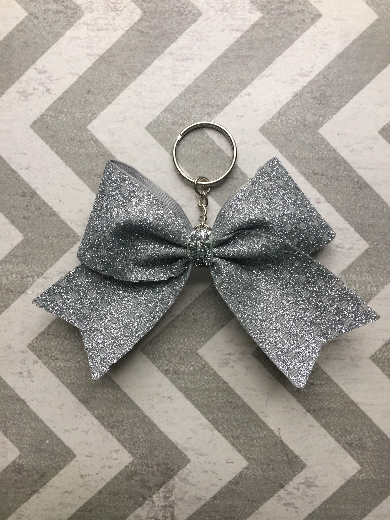 Cheer Bows Key Chain,Holographic Backpack Bow Pink Sparkly Bling Cheer Mom