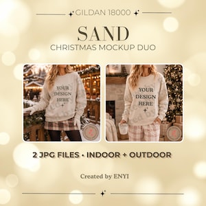 Könnte beinhalten: Ein Gildan 18000 sandfarbenes Sweatshirt-Mockup-Duo bestehend aus zwei digitalen Bildern. Jedes Bild zeigt ein Sweatshirt mit Rundhalsausschnitt und dem Aufdruck 'YOUR DESIGN HERE' auf der Vorderseite. Ein Bild zeigt eine Außen- und eines eine Innenansicht.