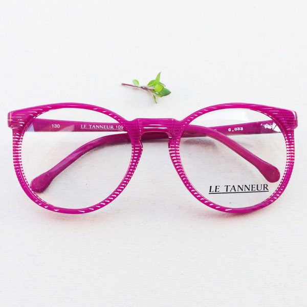 French Vintage Frames / 80er Jahre Amaranth purple abgerundete Designer Hipster Brillen / NOS Sonnenbrille / rund geformte Flirt Gläser / Alig