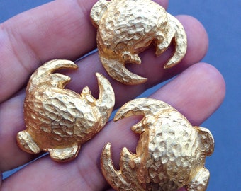 1 pc luxury button / crab-shaped Vintage Made in Italy Haute Couture golden brass shank buttons