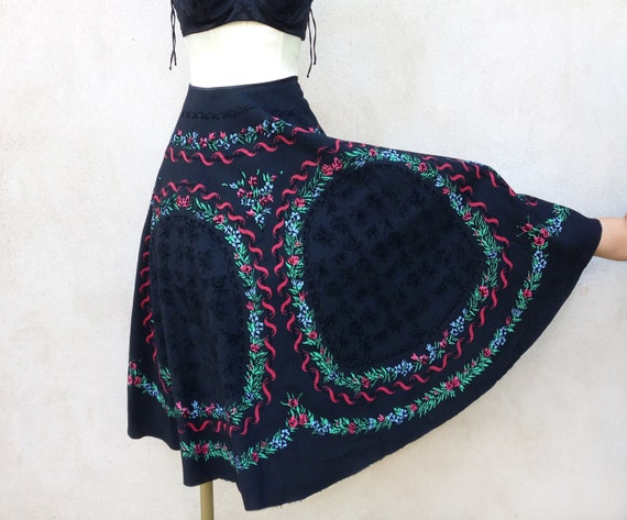 Gorgeous 1950s skirt / Authentic 50s circle skirt