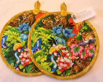 Potholders. JUNGLE ANIMALS... 9"...Quilted, Adorable!