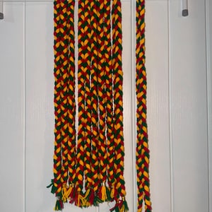 Handgjort kurdiskt flätat halsband, traditionella kurdianska flaggfärger, Newroz och bröllopshalsband