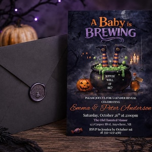 Può includere: Un invito rettangolare per gender reveal a tema Halloween con il testo A Baby is BREWING, un calderone nero con gambe da strega a righe, una zucca e i dettagli dell'evento per Emma e Peter Anderson, accompagnato da una busta scura.