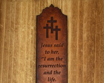 Christian Leather Bookmark with Engraved Trinity Cross and Bible Verse from John 11:25, Christian Gifts, Made to Order