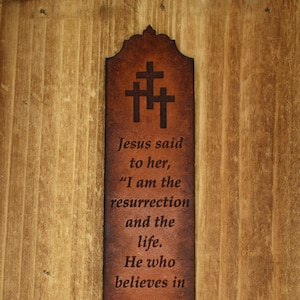 Christian Leather Bookmark with Engraved Trinity Cross and Bible Verse from John 11:25, Christian Gifts, Made to Order