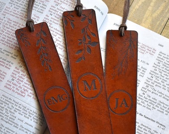 Personalized Leather Bookmark - Monogram Gifts - Monogram Bookmark - Leather Bookmark with Tassel - Leather Gift - Personalized Initials