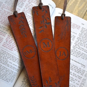 Personalized Leather Bookmark - Monogram Gifts - Monogram Bookmark - Leather Bookmark with Tassel - Leather Gift - Personalized Initials