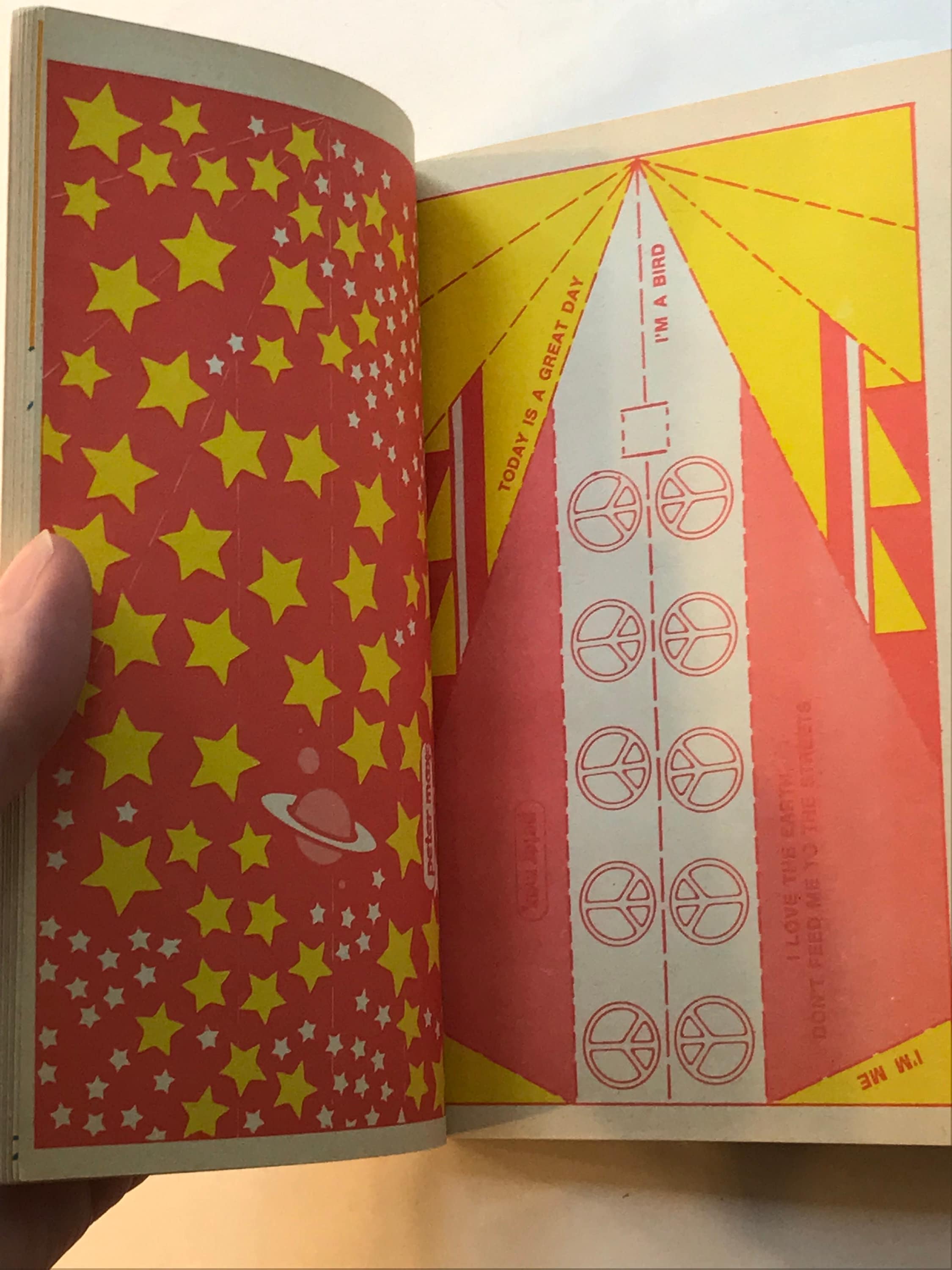 【超レア】ピーター・マックス Paper Airplane Book Vintage Peter Max Paper Airplane Book, 1971 Mod Pop Art - Etsy